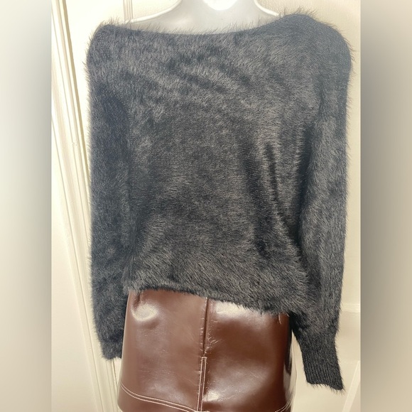 ALTAR’D STATE NWT M Women's Fuzzy Black Winged Sweater - Picture 4 of 5